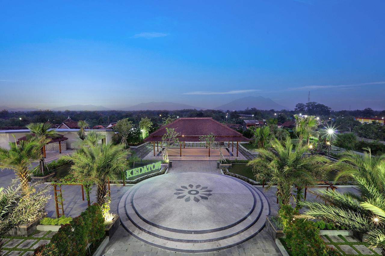 Aston Madiun Hotel & Conference Center Экстерьер фото