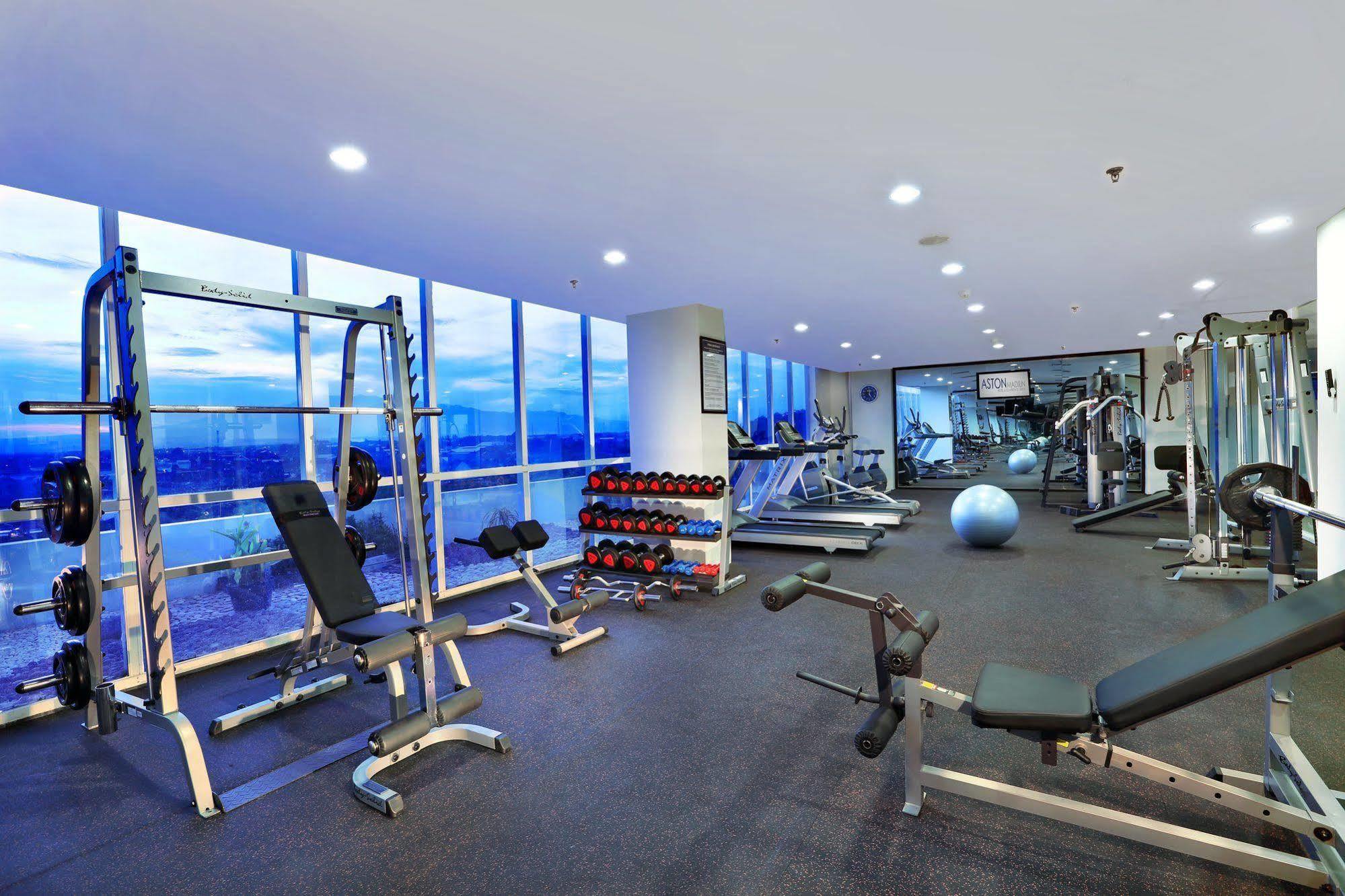 Aston Madiun Hotel & Conference Center Экстерьер фото